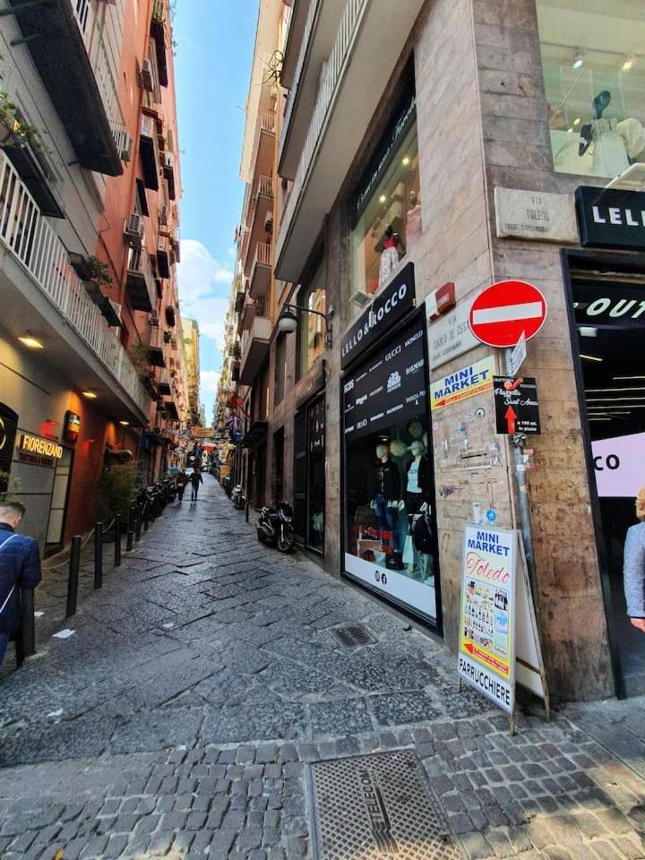 Traversa Toledo, Intero Appartamento Al Plebiscito 나폴리 외부 사진
